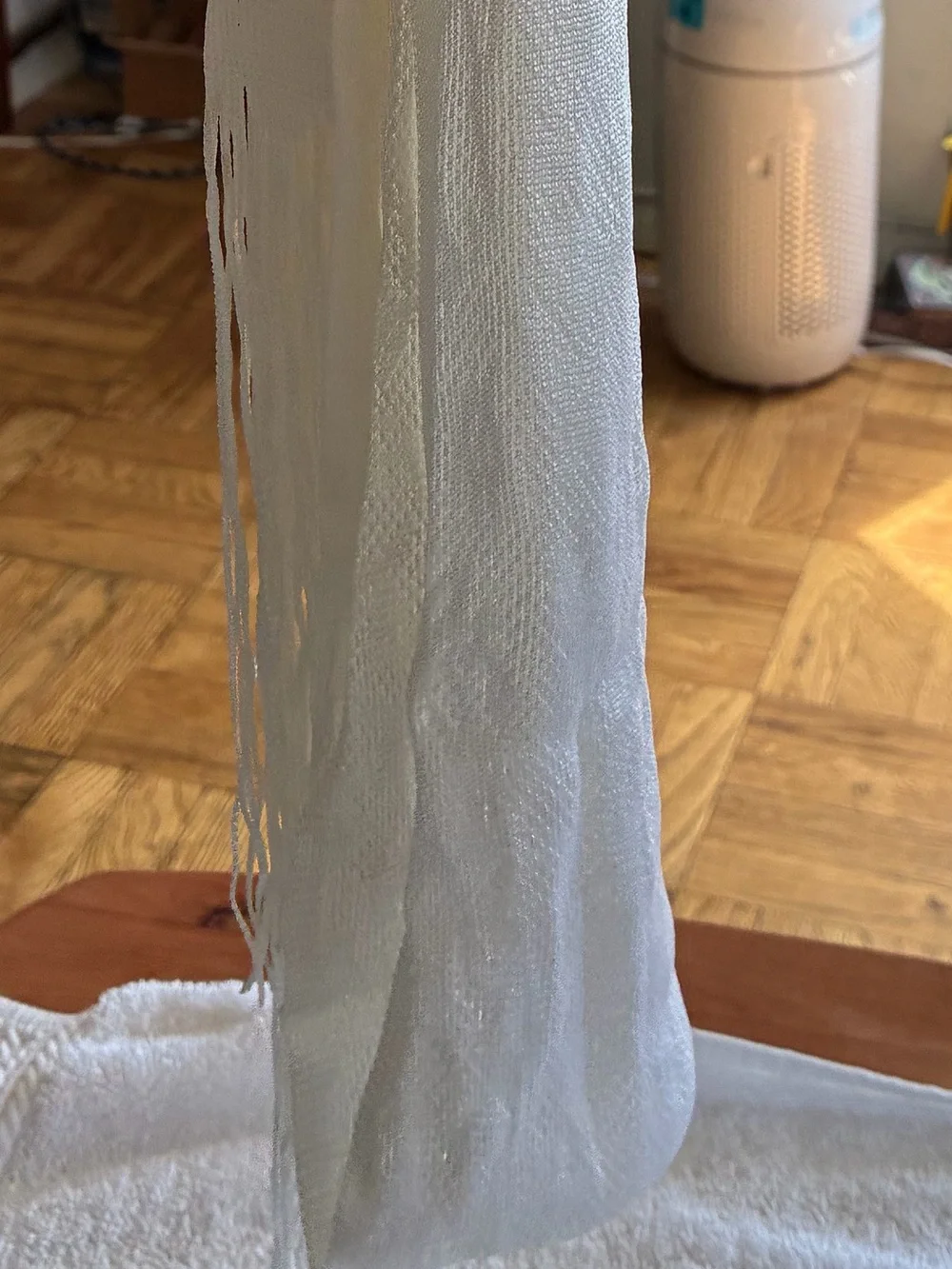 Lightweight White Fringe Scarf - Unbranded